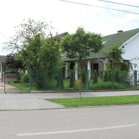Boulevard Garden House - Free And Save Parking In The Locked Yard ชูปริยา ภายนอก รูปภาพ