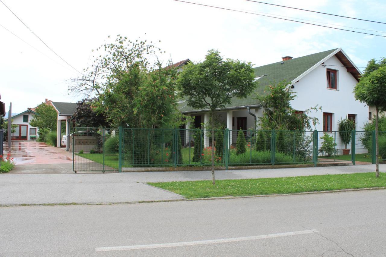 Boulevard Garden House - Free And Save Parking In The Locked Yard ชูปริยา ภายนอก รูปภาพ